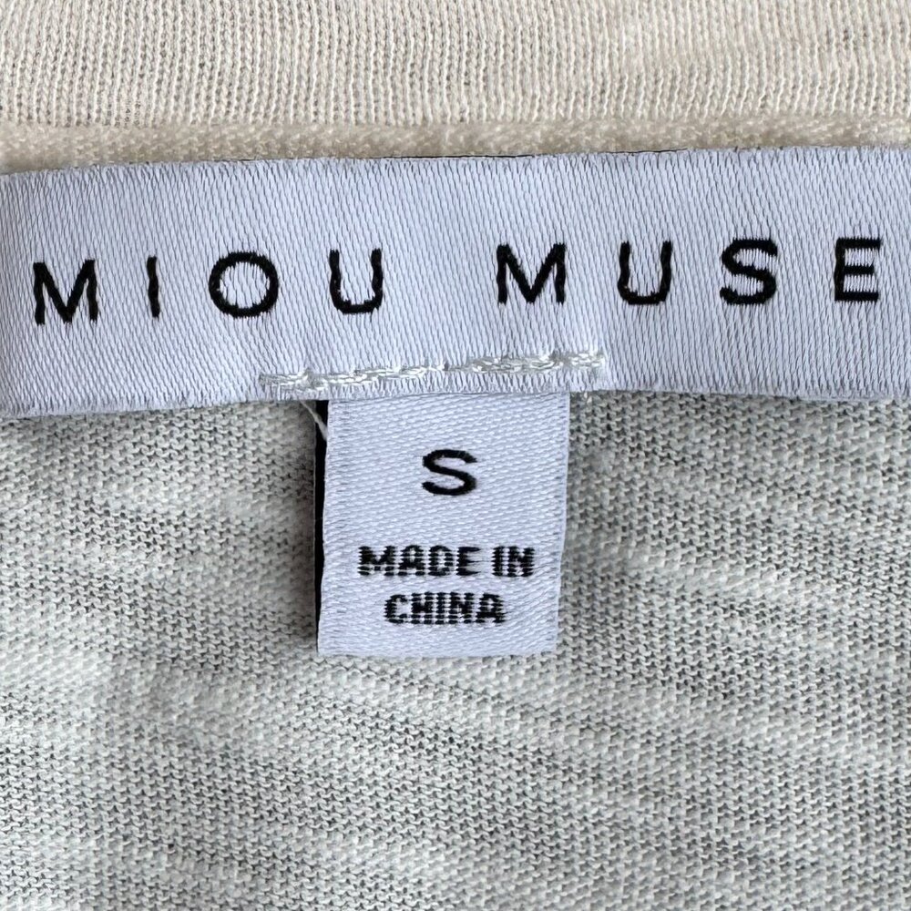 White Cotton TShirt with Elastic Waist & Detail - Picture 9 of 13